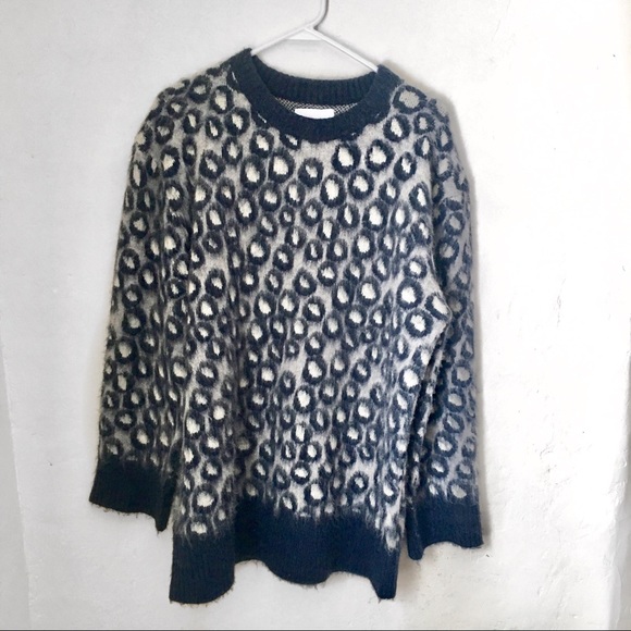 NWT Current/ Elliot Oversized Blue Cali Leopard Animal Print Sweater - Picture 3 of 6